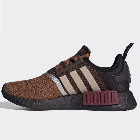 adidas x Star Wars Mandalorian NMD R1 - Picture 6 of 12